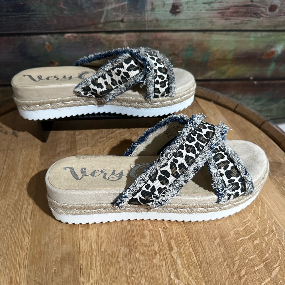 🤍 Very G Laney Cream Leopard Shoes 🤍- Size 7.5